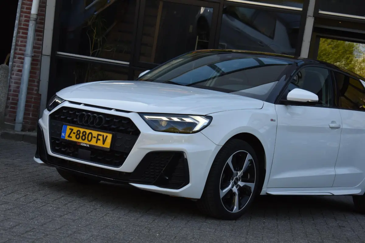 35 TFSI S-Line Lane ACC Keyless