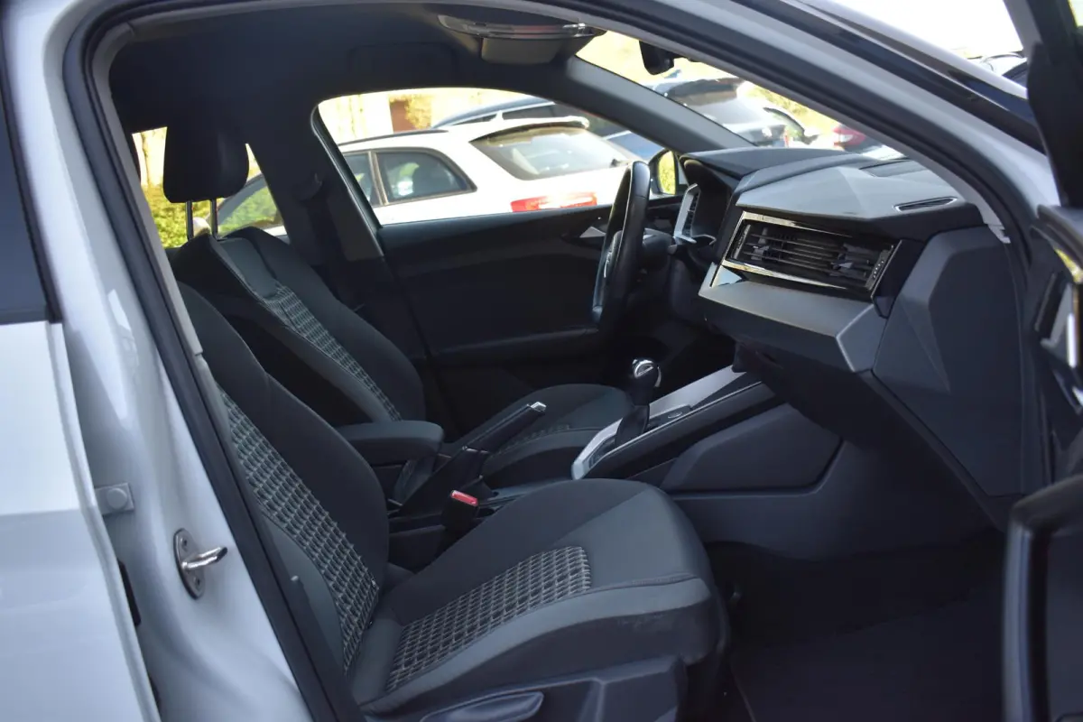35 TFSI S-Line Lane ACC Keyless