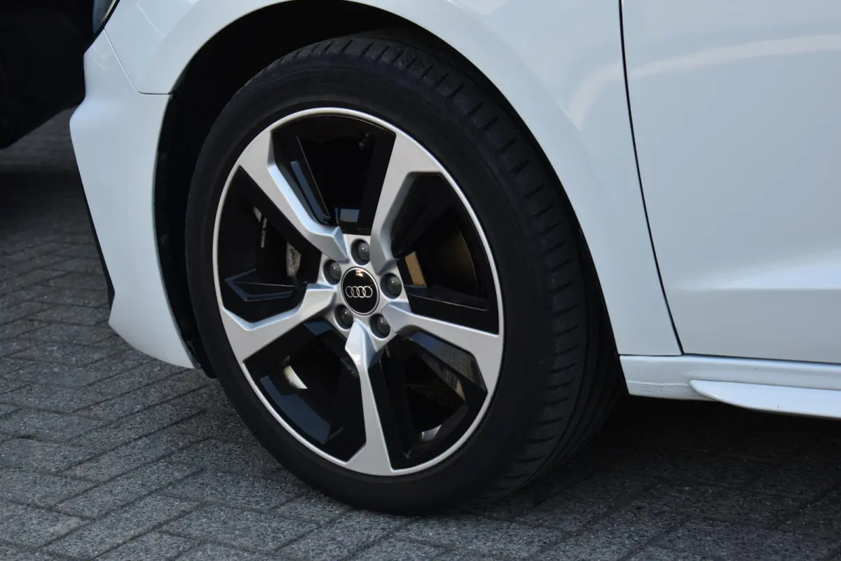 35 TFSI S-Line Lane ACC Keyless
