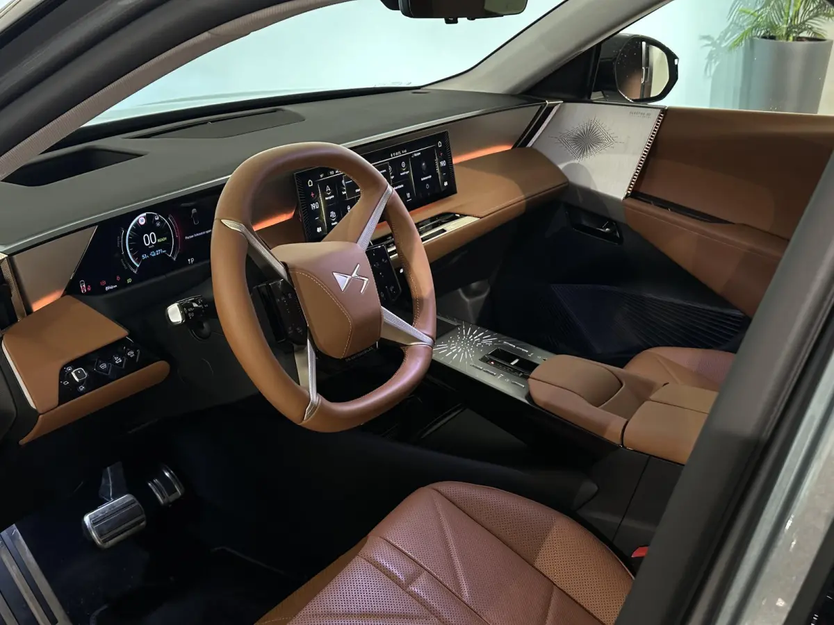 Long Range Étoile Absolute Comfort Tech 97 kWh | Massage Stoelen | Head up Display | adaptive Cruise | FOCAL HIFI