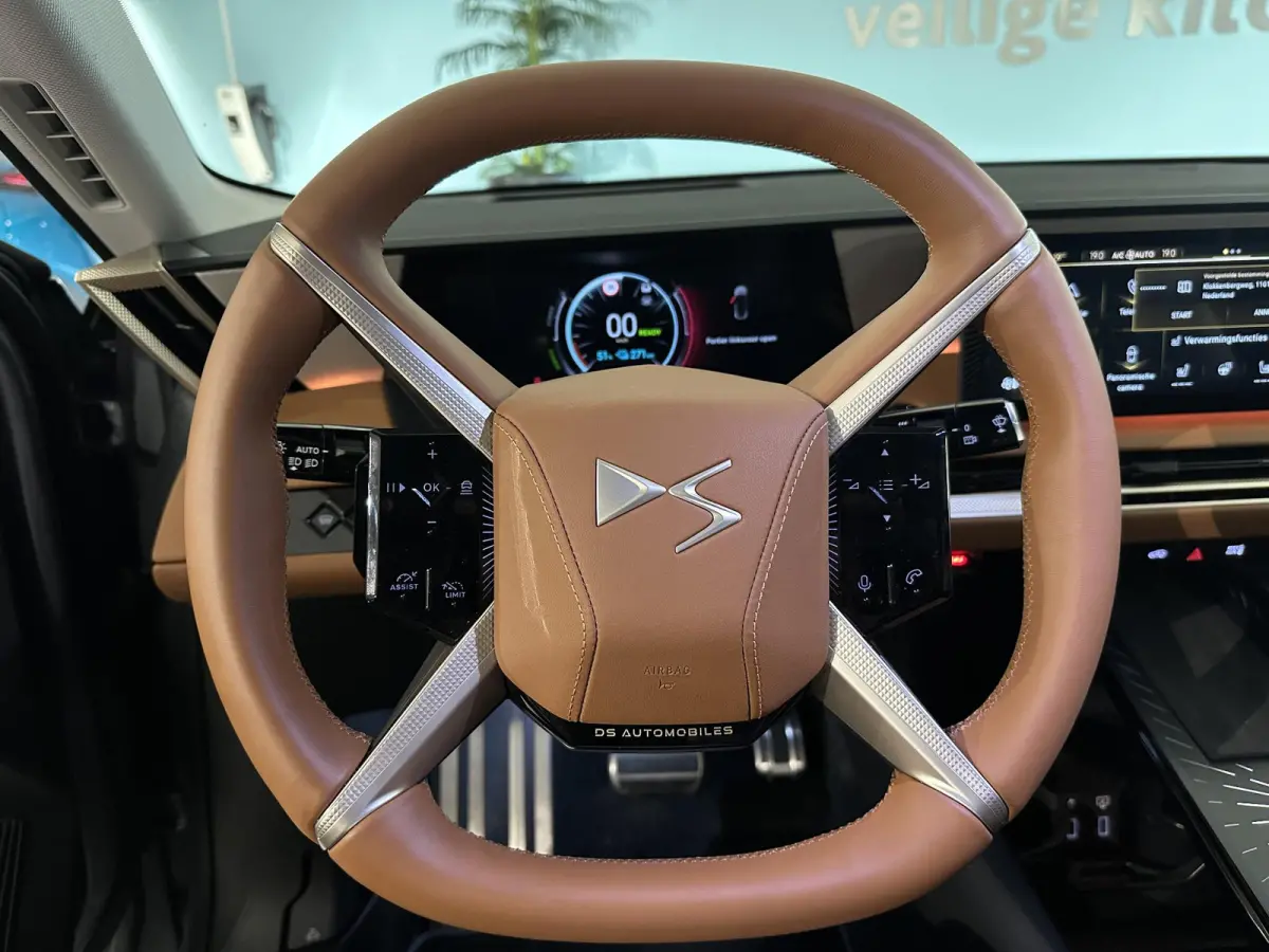 Long Range Étoile Absolute Comfort Tech 97 kWh | Massage Stoelen | Head up Display | adaptive Cruise | FOCAL HIFI