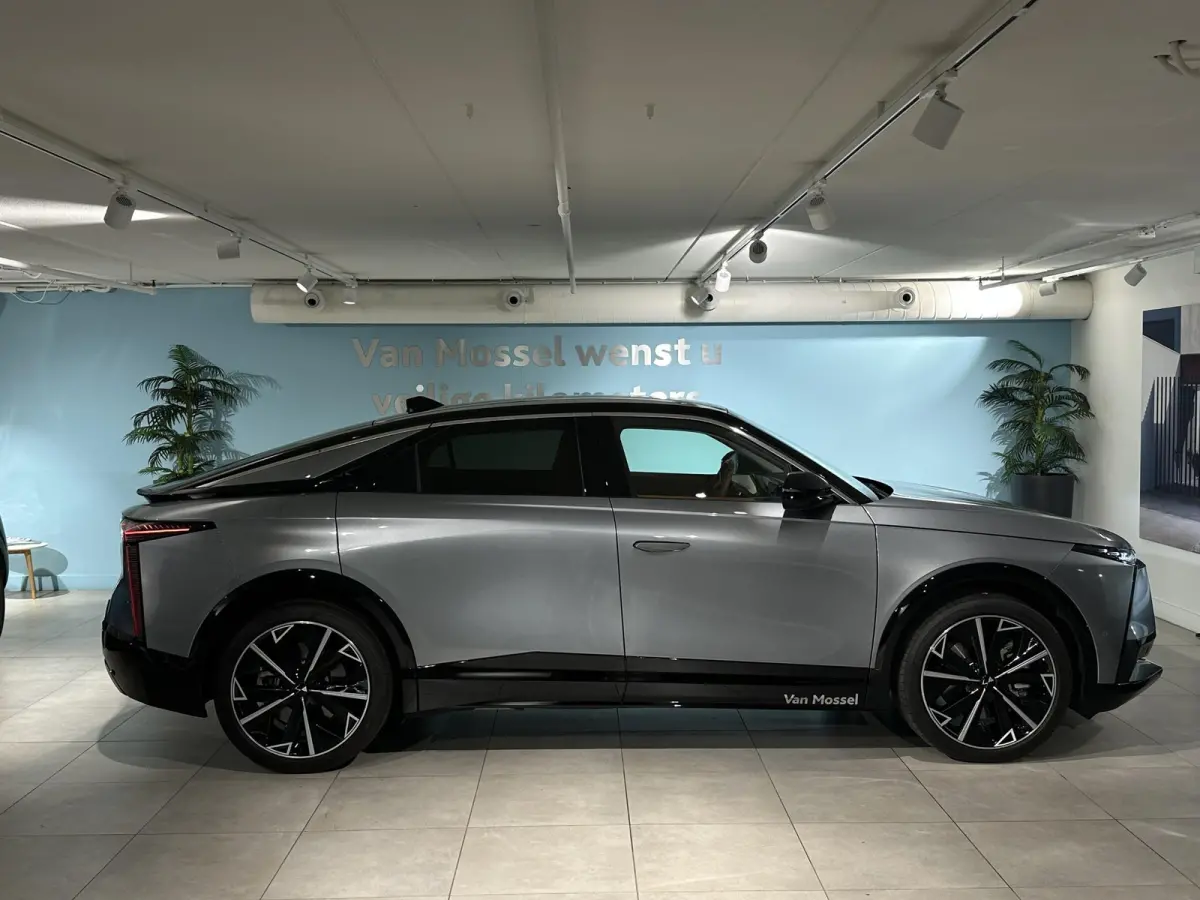 Long Range Étoile Absolute Comfort Tech 97 kWh | Massage Stoelen | Head up Display | adaptive Cruise | FOCAL HIFI