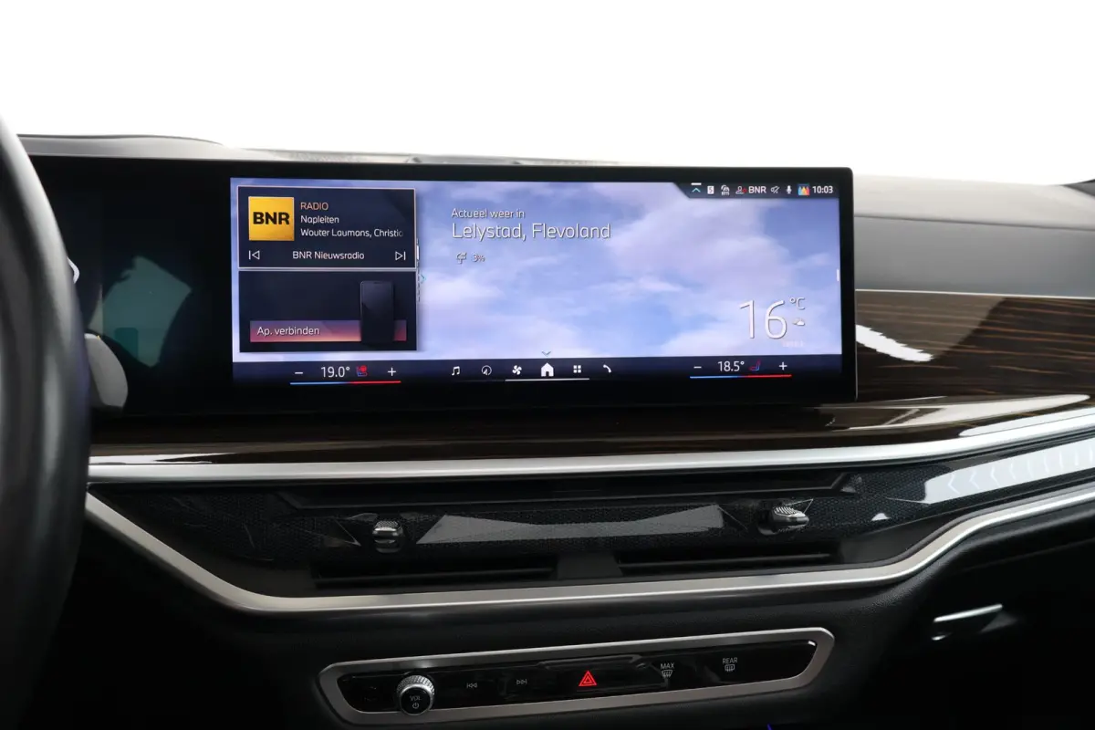 xDrive40i | M-Sport Pakket | Skylounge Pano Dak | Bowers & Wilkins | Alcantara Hemel | Driving Assistant Professional | 23'' LM |