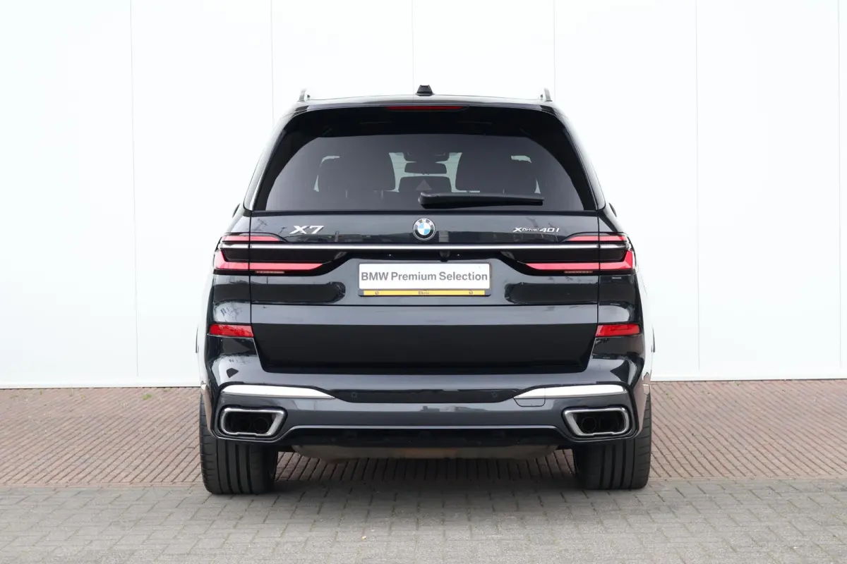 xDrive40i | M-Sport Pakket | Skylounge Pano Dak | Bowers & Wilkins | Alcantara Hemel | Driving Assistant Professional | 23'' LM |
