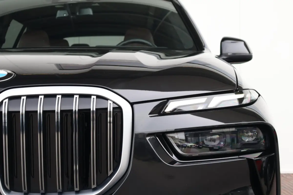 xDrive40i | M-Sport Pakket | Skylounge Pano Dak | Bowers & Wilkins | Alcantara Hemel | Driving Assistant Professional | 23'' LM |