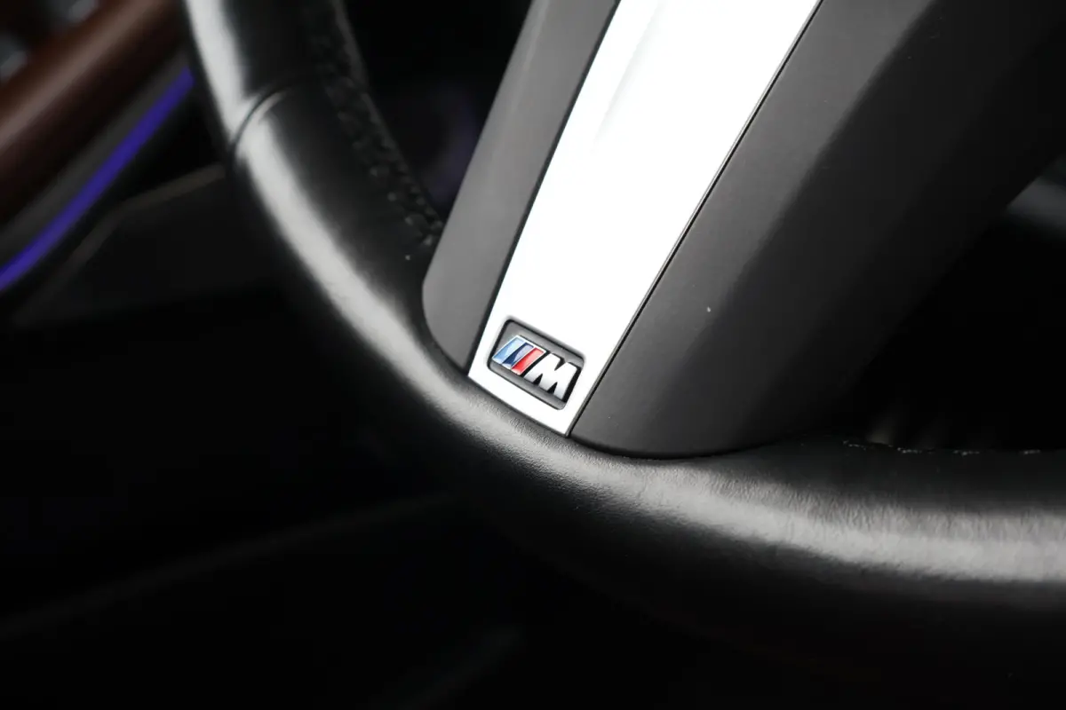 xDrive40i | M-Sport Pakket | Skylounge Pano Dak | Bowers & Wilkins | Alcantara Hemel | Driving Assistant Professional | 23'' LM |