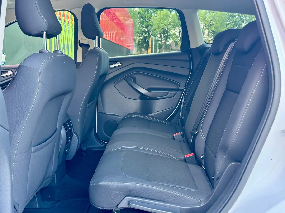 1.5 EcoBoost Trend Ultimate | Navigatie | Climate Control | Trekhaak | Cruise Control | Airco (automatisch) | Cruise control | Elektrische ramen achter
