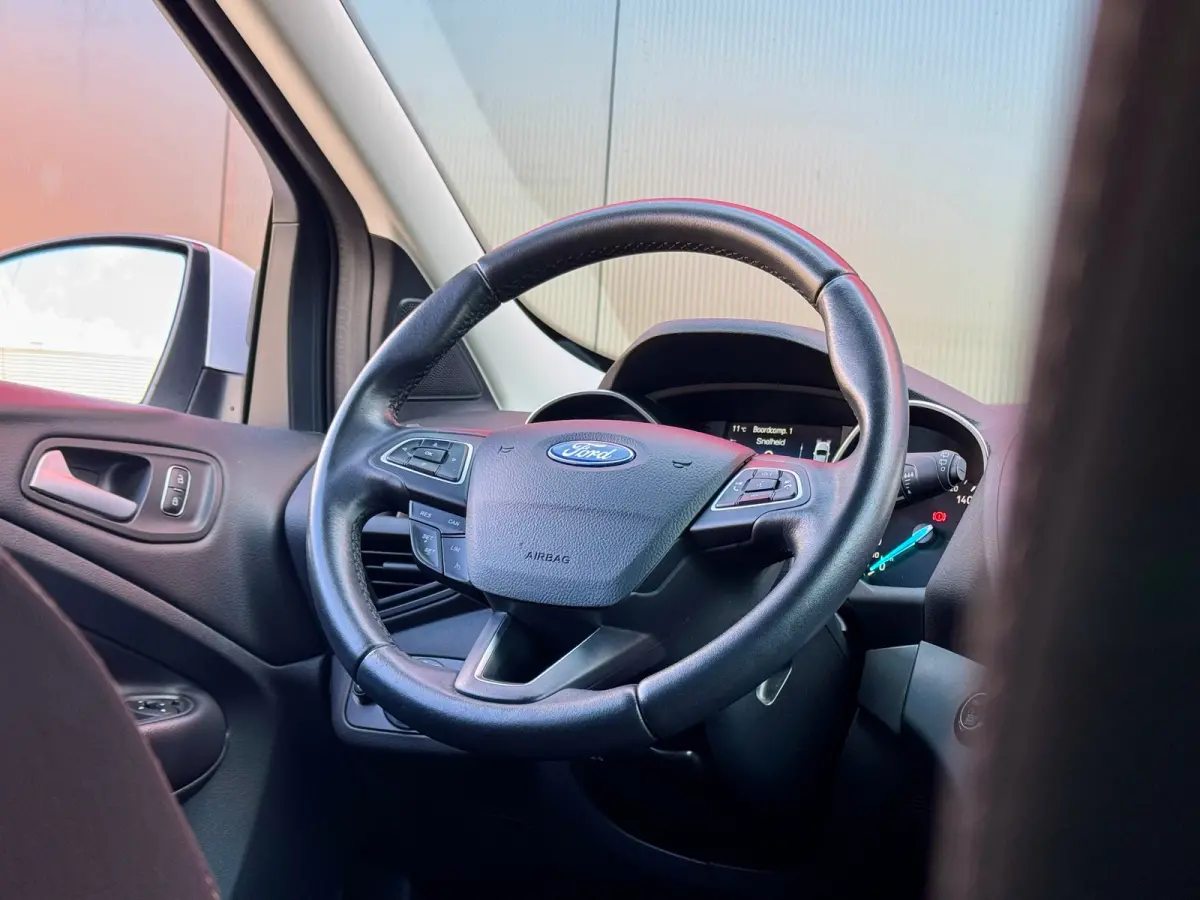 1.5 EcoBoost Trend Ultimate | Navigatie | Climate Control | Trekhaak | Cruise Control | Airco (automatisch) | Cruise control | Elektrische ramen achter
