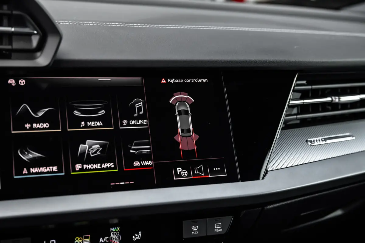 30 TFSI S edition | Apple Carplay/Android Auto|telefoonintegratie premium | Extra getint glas | LED achterlichten