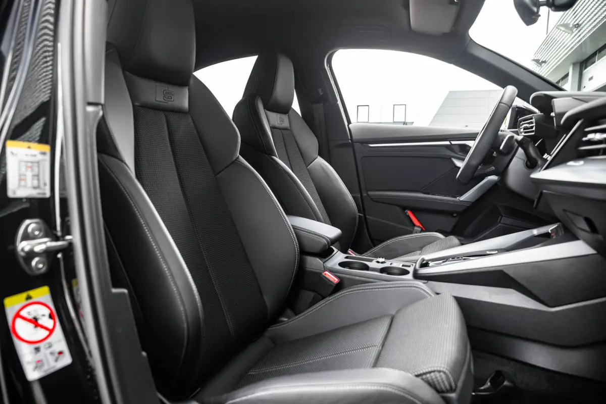 30 TFSI S edition | Apple Carplay/Android Auto|telefoonintegratie premium | Extra getint glas | LED achterlichten