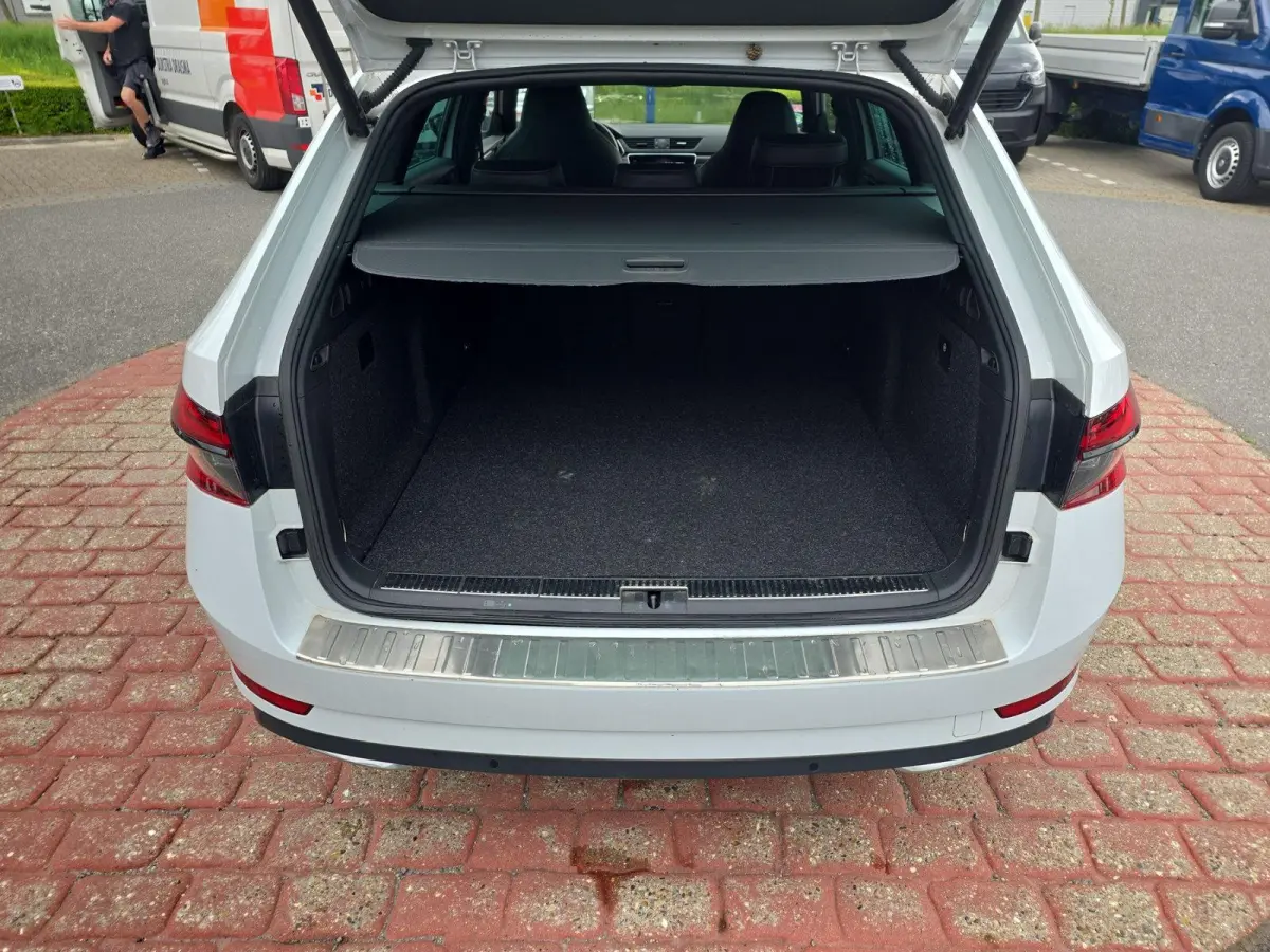 1.4 TSI iV Sportline Business | Trekhaak | A.Camera | ACC | PDC | Verw. Voorruit | SOH 94% |