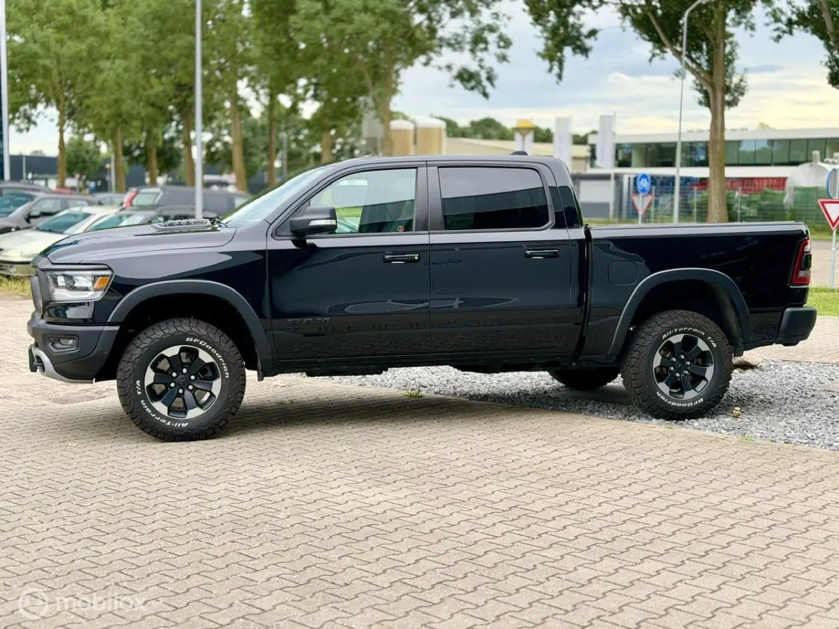 1500 4X4 5.7 V8 4x4 Crew Cab Rebel