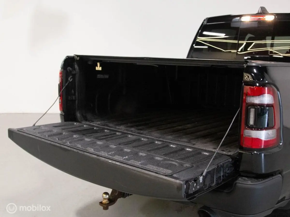 1500 4X4 5.7 V8 4x4 Crew Cab Rebel