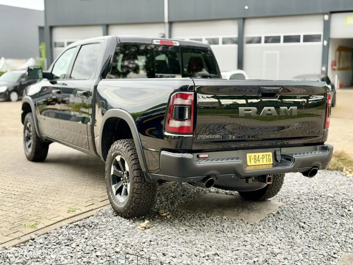 1500 4X4 5.7 V8 4x4 Crew Cab Rebel
