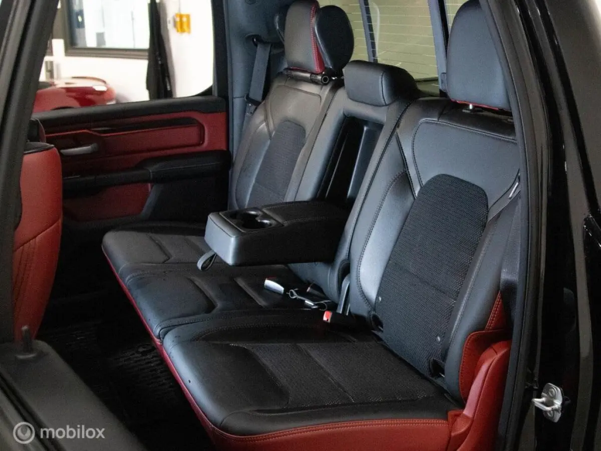 1500 4X4 5.7 V8 4x4 Crew Cab Rebel