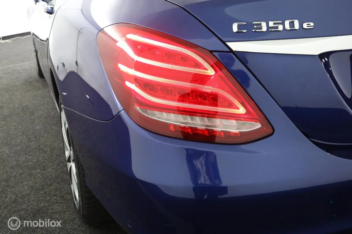350 e Lease Edition 279 Pk l Plug-in Hybride | Elek.Trekhaak | stoelverwarming | lucht-vering |half lederen bekleding | DEALER-STAAT