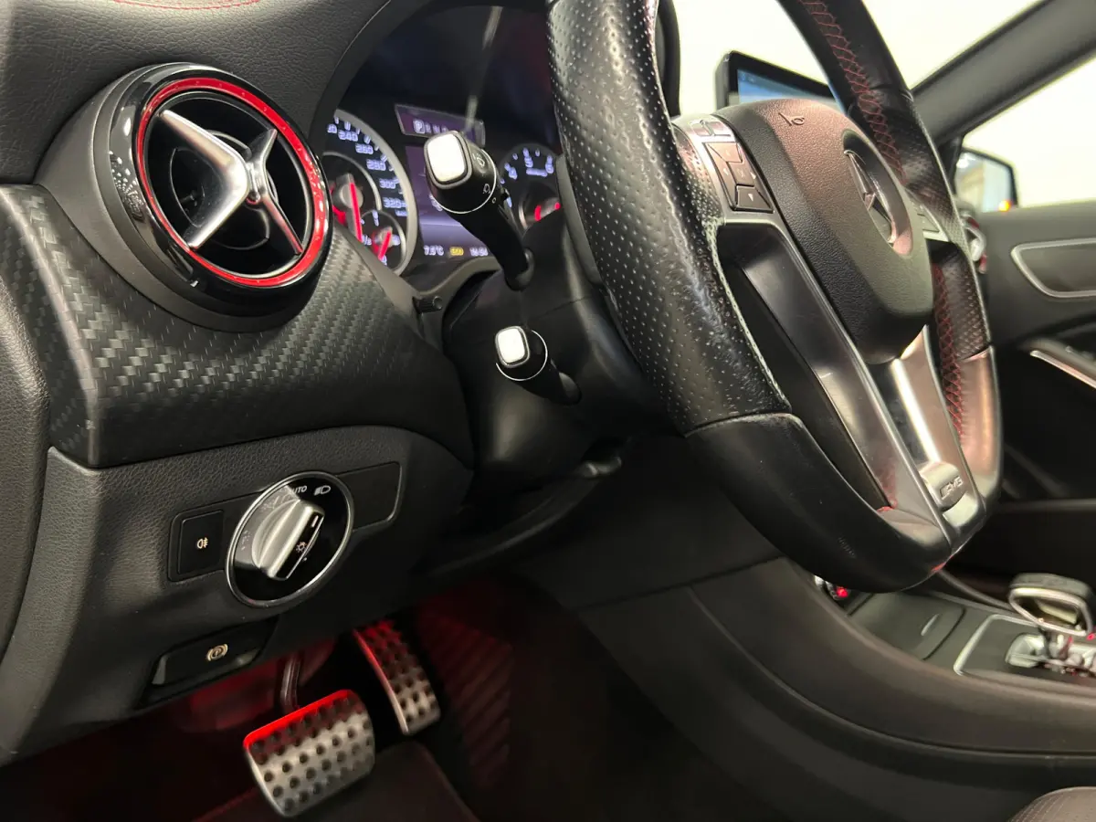 AMG 45 4MATIC / EDITION1 / CRUISE.C / STOELVERW. / LEDER / CAMERA /