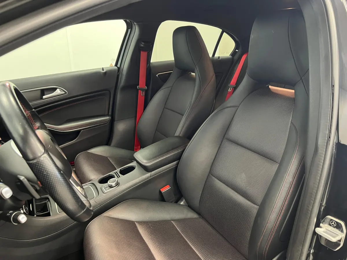 AMG 45 4MATIC / EDITION1 / CRUISE.C / STOELVERW. / LEDER / CAMERA /