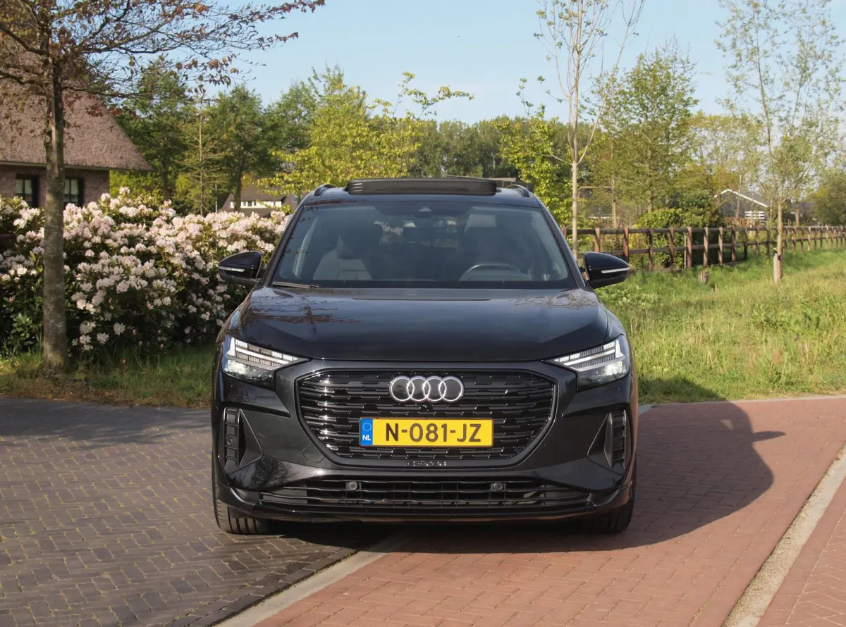 40 Launch edition Advanced Plus 77 kWh | SOH 92% | Panoramadak | Sonos | Camera | Black optic pakket | NL-Auto |