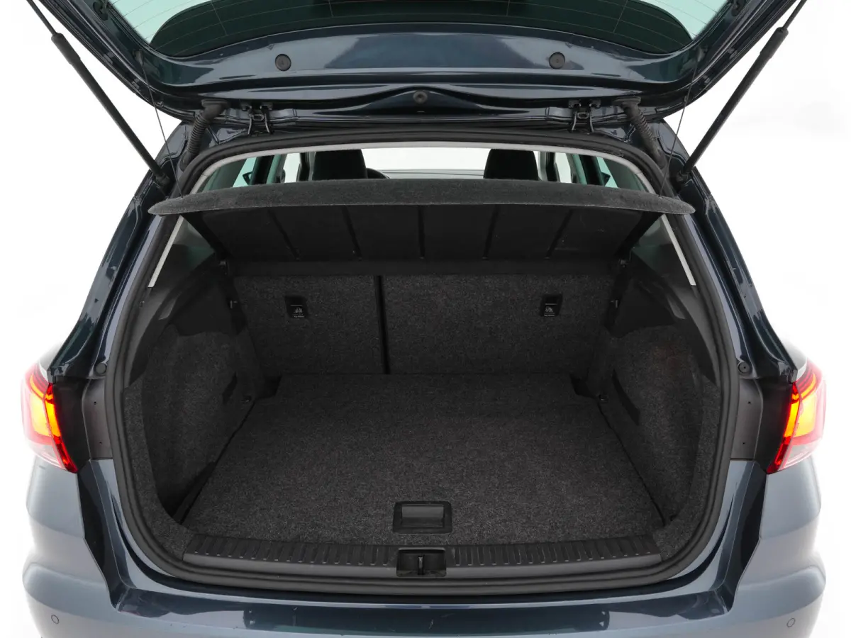 1.0 TSI Style Business Intense (INCL-BTW) Aut. *ADAPTIVE-CRUISE | NAVI-FULLMAP | KEYLESS | CAMERA | DAB | CARPLAY | PRIVACY-GLASS | ECC | PDC | 16''ALU*