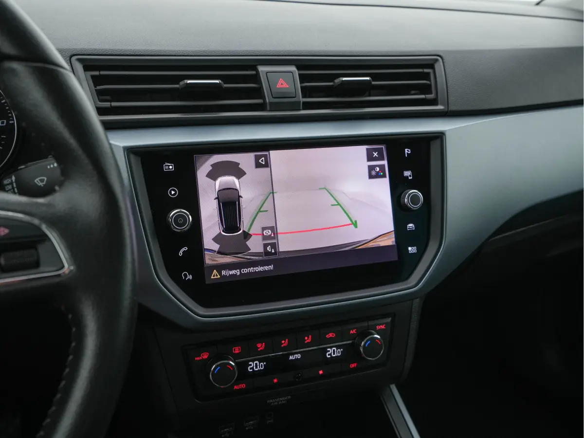 1.0 TSI Style Business Intense (INCL-BTW) Aut. *ADAPTIVE-CRUISE | NAVI-FULLMAP | KEYLESS | CAMERA | DAB | CARPLAY | PRIVACY-GLASS | ECC | PDC | 16''ALU*