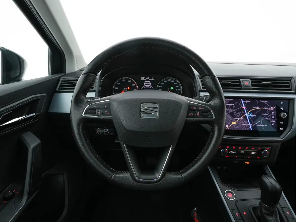 1.0 TSI Style Business Intense (INCL-BTW) Aut. *ADAPTIVE-CRUISE | NAVI-FULLMAP | KEYLESS | CAMERA | DAB | CARPLAY | PRIVACY-GLASS | ECC | PDC | 16''ALU*