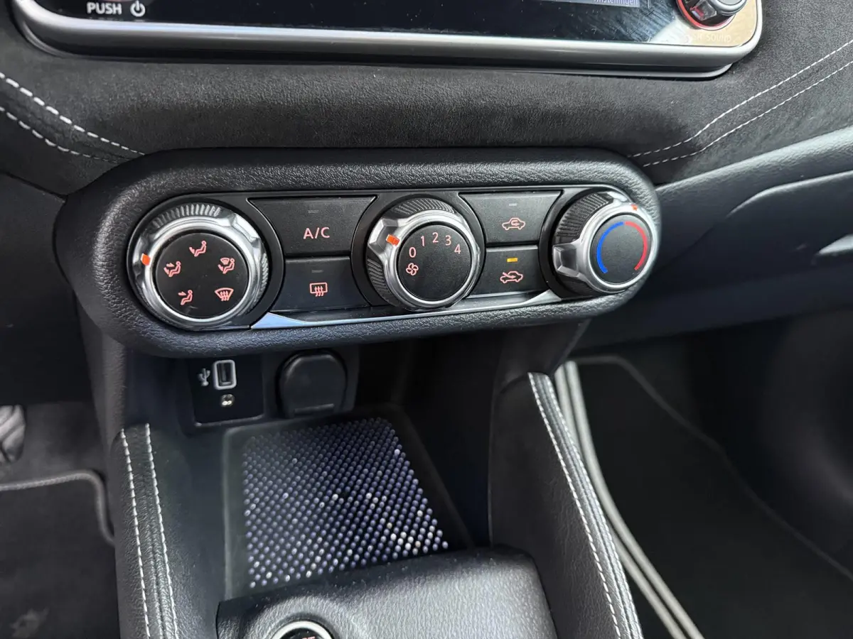 1.0 IG-T N-Sport Camera | Half leder | navigatie