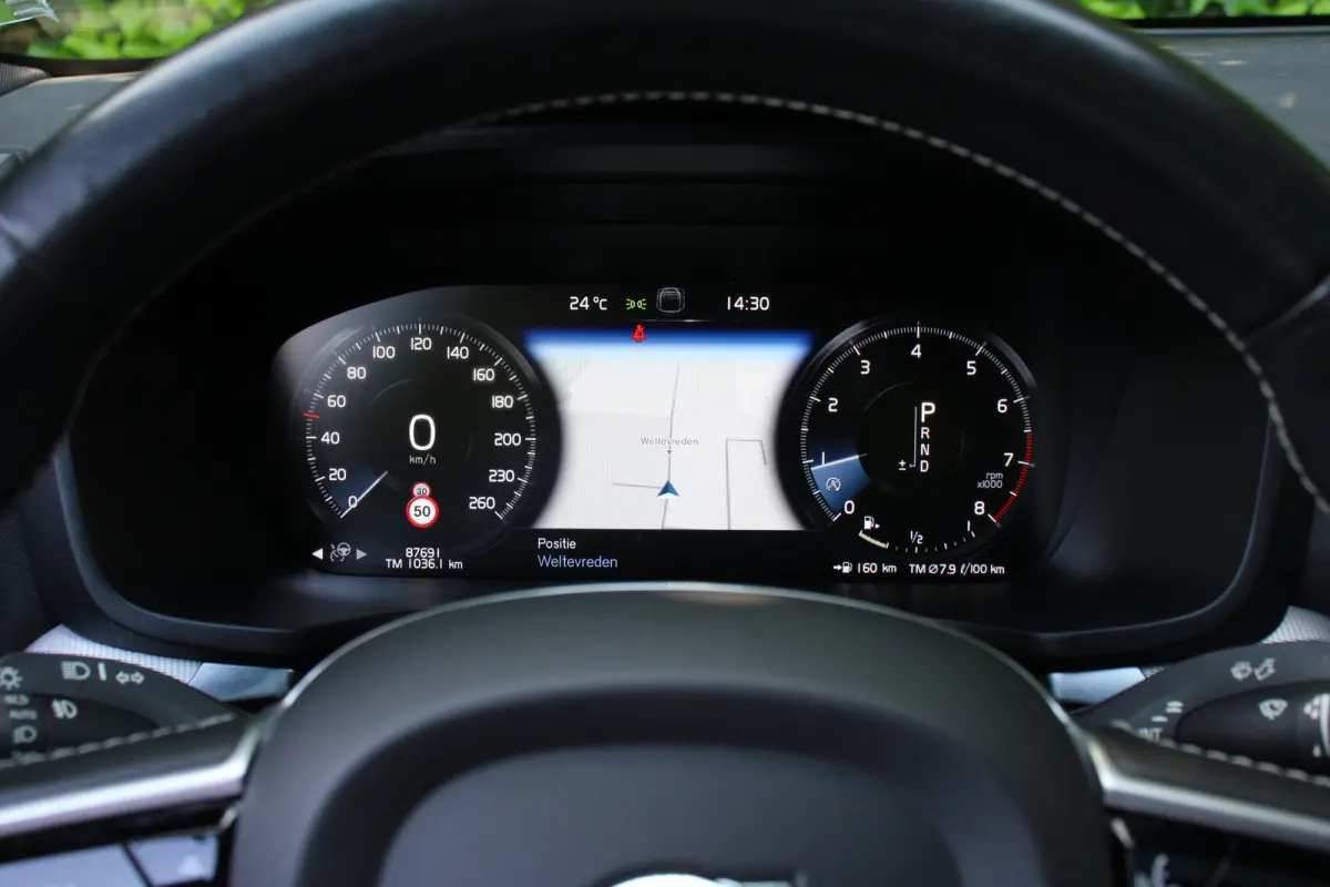 2.0 T4 R-Design | NL-AUTO! | PANODAK | ELEKTR. STOEL INCL. MEMORY | ELEKTR. TREKHAAK | STOELVERWARMING | ADAPTIVE CRUISE | DODE HOEK | LANE ASSIST