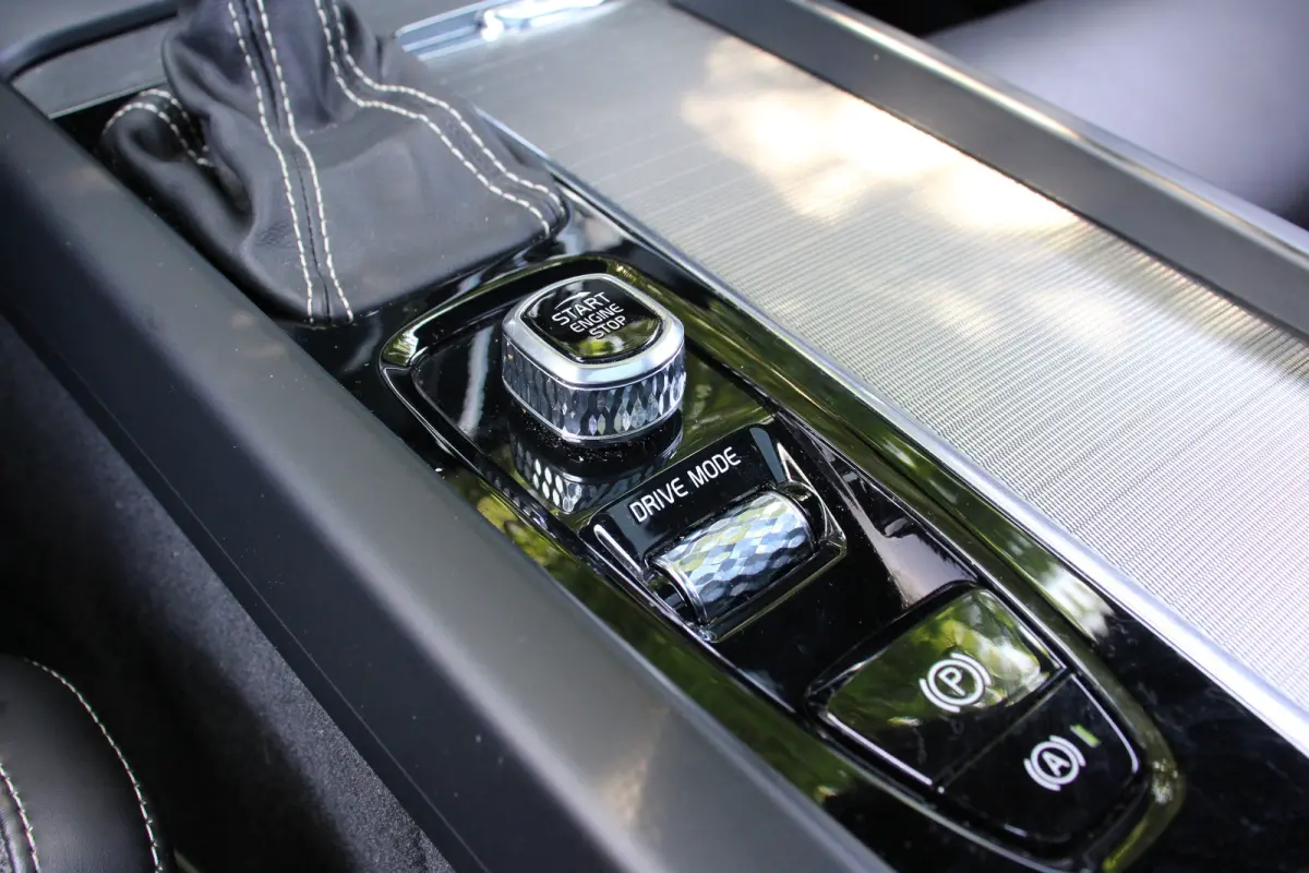 2.0 T4 R-Design | NL-AUTO! | PANODAK | ELEKTR. STOEL INCL. MEMORY | ELEKTR. TREKHAAK | STOELVERWARMING | ADAPTIVE CRUISE | DODE HOEK | LANE ASSIST