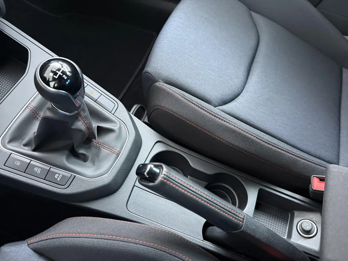 1.0 EcoTSI FR | Apple CarPlay | LED Koplampen | Climate Control |