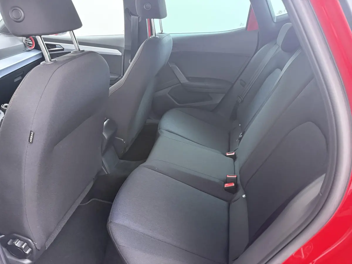 1.0 EcoTSI FR | Apple CarPlay | LED Koplampen | Climate Control |