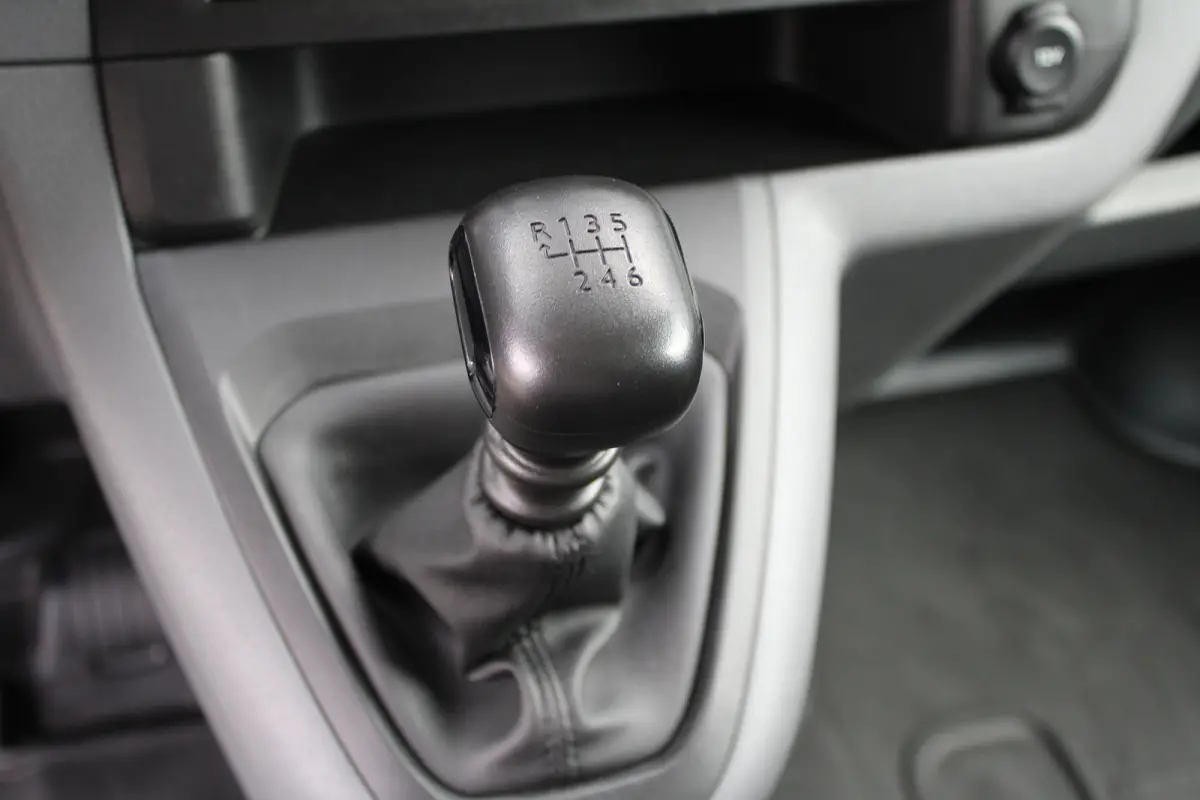 L3 2.0 CDTI 145 PK | TREKHAAK | NAVI | RVS IMPERIAAL | BETIMMERING | COMFORT WAND | APPLE CARPLAY/ANDROID AUTO |