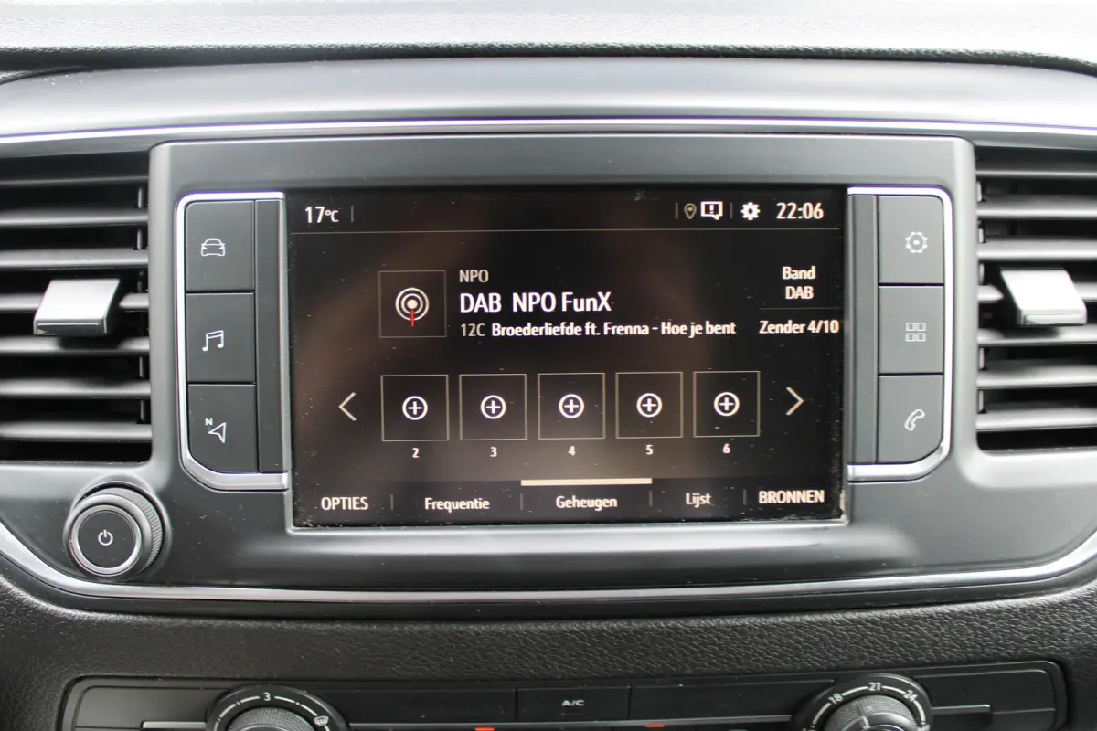 L3 2.0 CDTI 145 PK | TREKHAAK | NAVI | RVS IMPERIAAL | BETIMMERING | COMFORT WAND | APPLE CARPLAY/ANDROID AUTO |