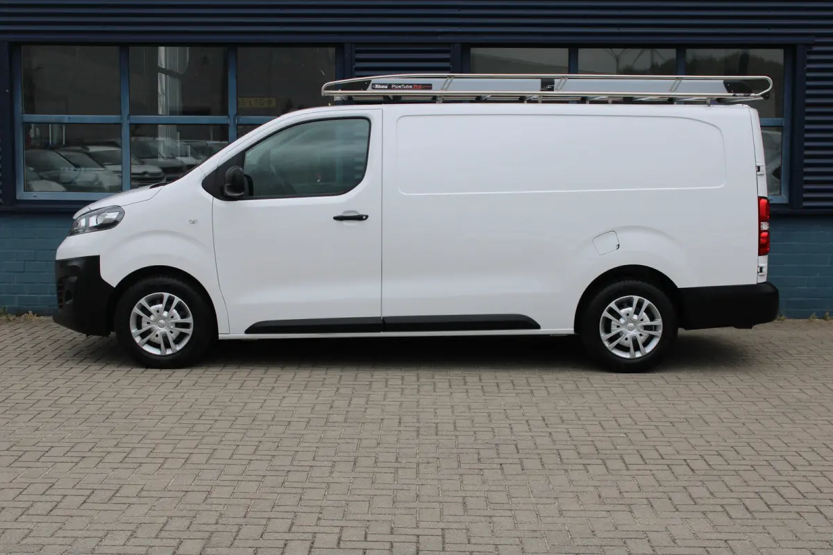 L3 2.0 CDTI 145 PK | TREKHAAK | NAVI | RVS IMPERIAAL | BETIMMERING | COMFORT WAND | APPLE CARPLAY/ANDROID AUTO |