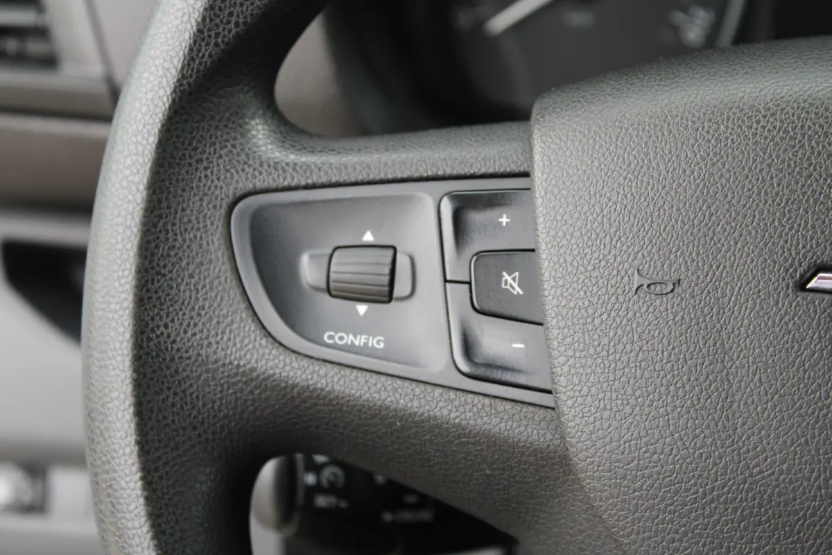 L3 2.0 CDTI 145 PK | TREKHAAK | NAVI | RVS IMPERIAAL | BETIMMERING | COMFORT WAND | APPLE CARPLAY/ANDROID AUTO |