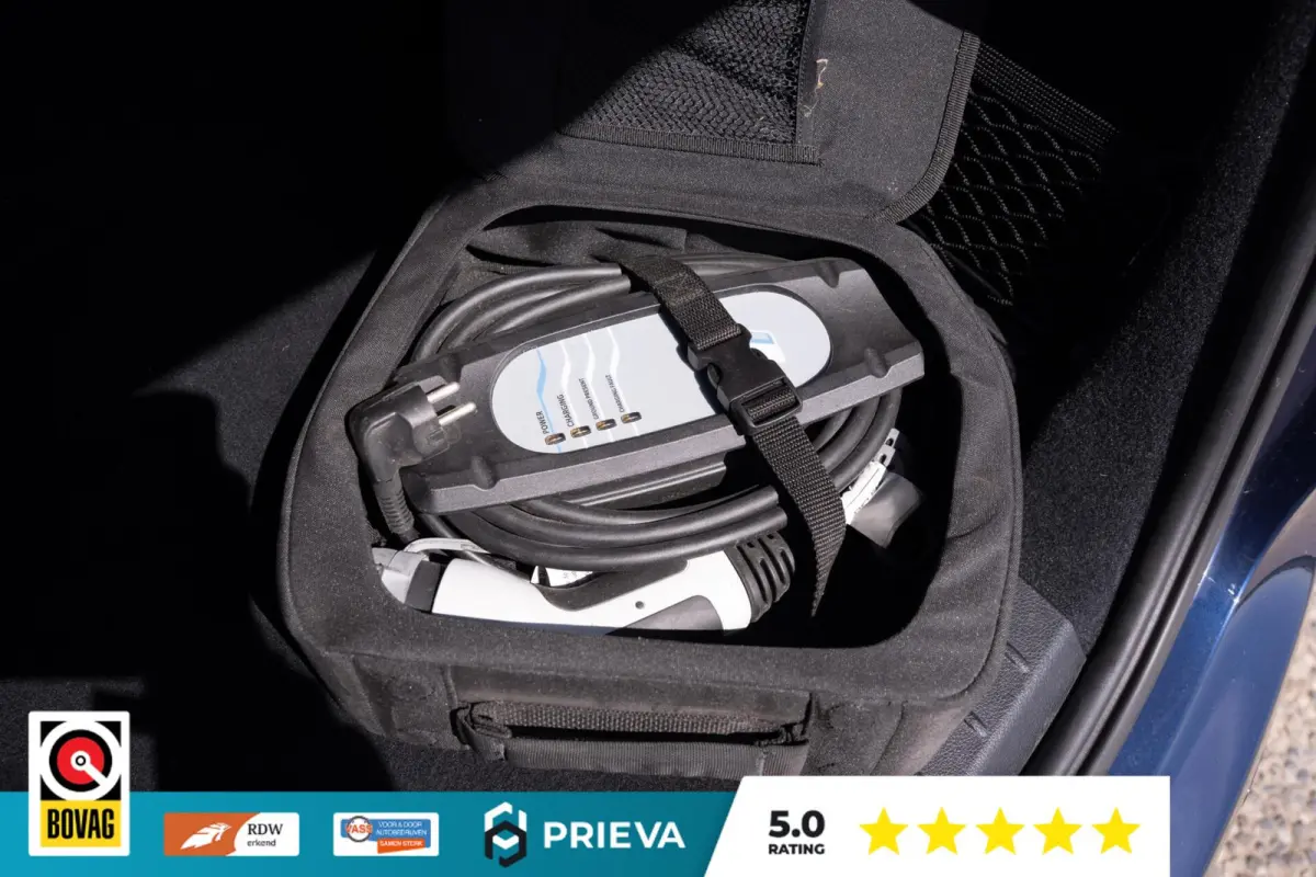 225xe Luxury Line LED/LEDER/MEMORY
