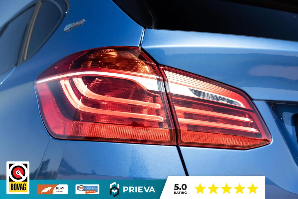 225xe M-Sport | Leder | Stoelverwarming | Memory