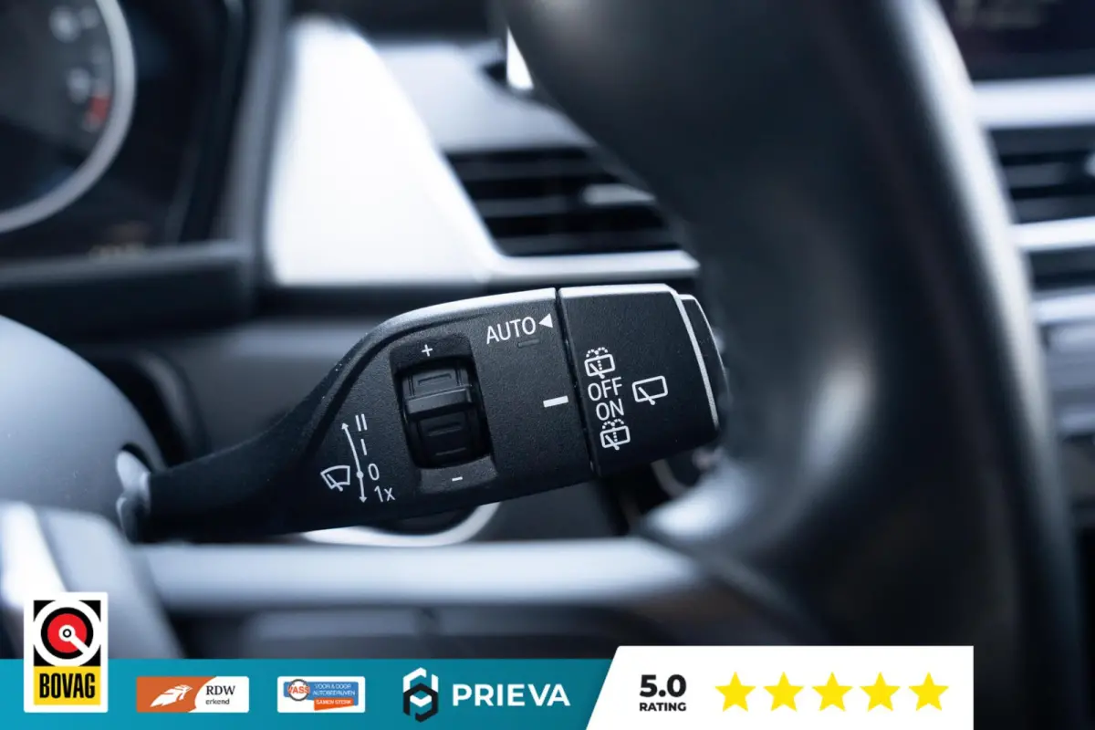 225xe M-Sport | Leder | Stoelverwarming | Memory