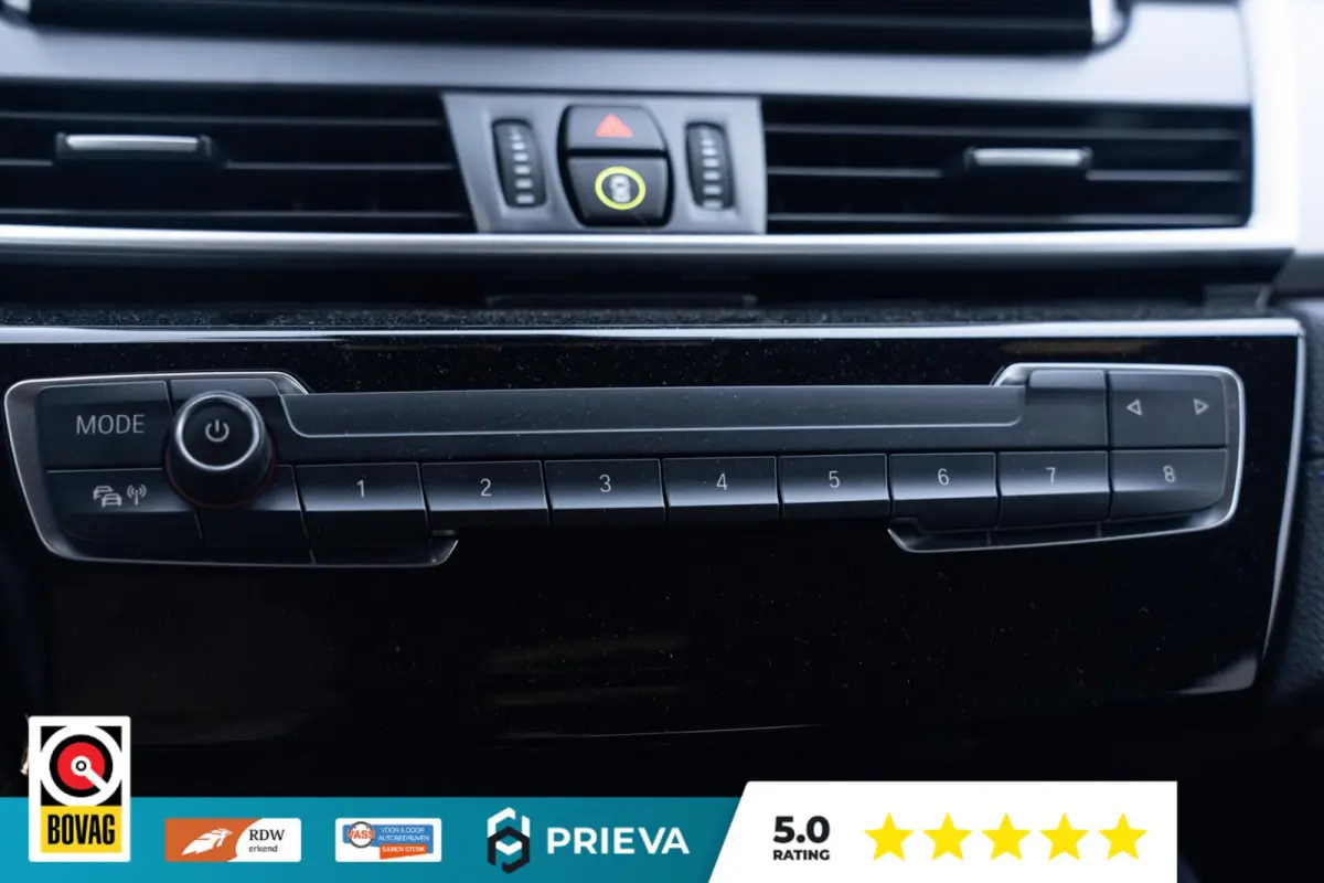 225xe M-Sport | Leder | Stoelverwarming | Memory