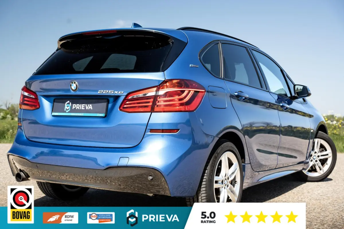 225xe M-Sport | Leder | Stoelverwarming | Memory