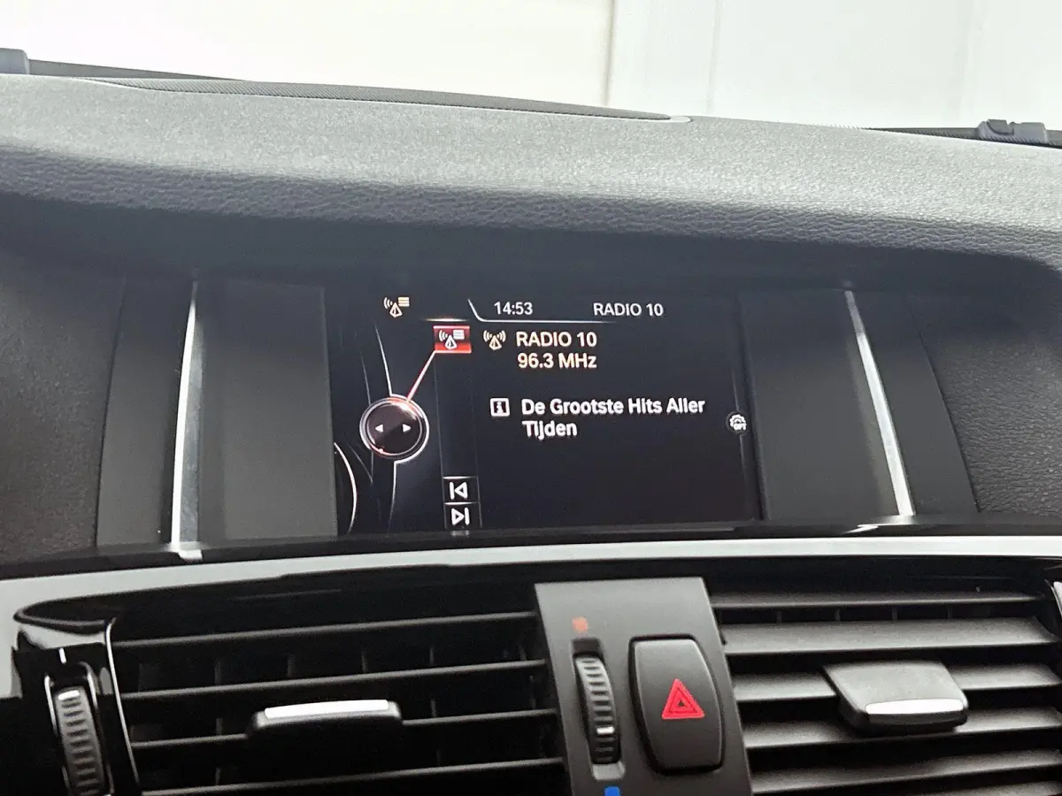 xDrive20i Executive | M SPORT PAKKET | NAVIGATIE | BLEUTOOTH | ELEKTRISCHE ACHTERKLEP |