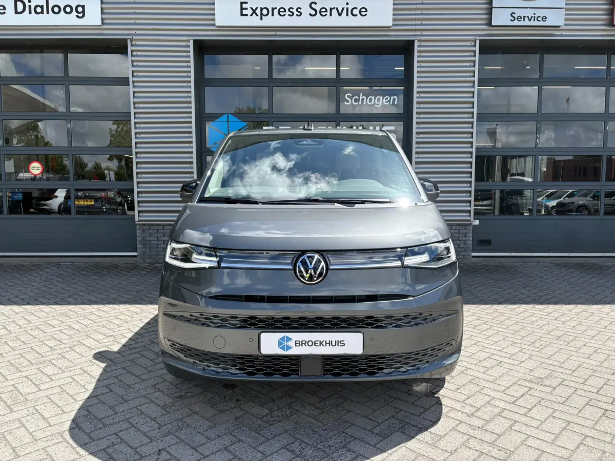 eHybrid 4MOTION L2 | Bulli | Glazen Dak | Trekhaak | 4 Seizoenen banden | Vis-A-Vis | IQ-Light