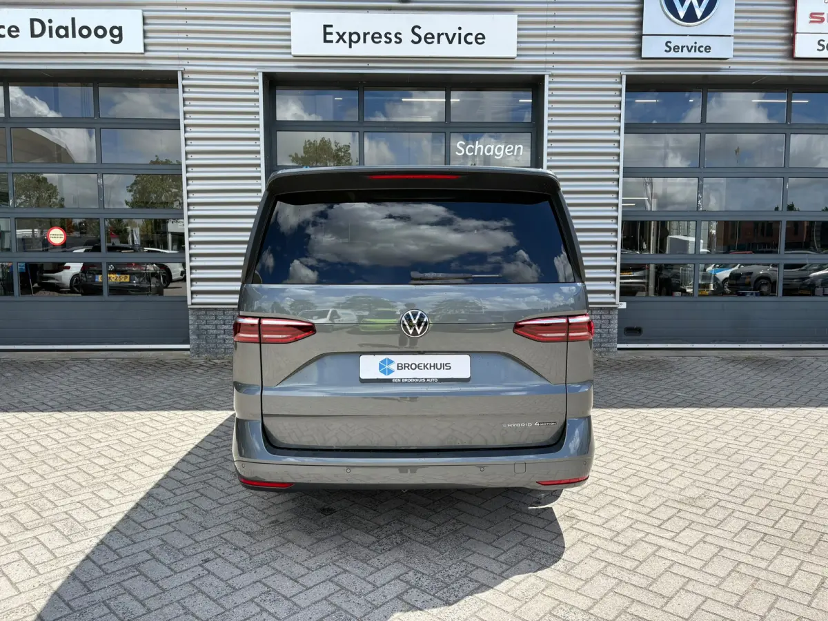 eHybrid 4MOTION L2 | Bulli | Glazen Dak | Trekhaak | 4 Seizoenen banden | Vis-A-Vis | IQ-Light