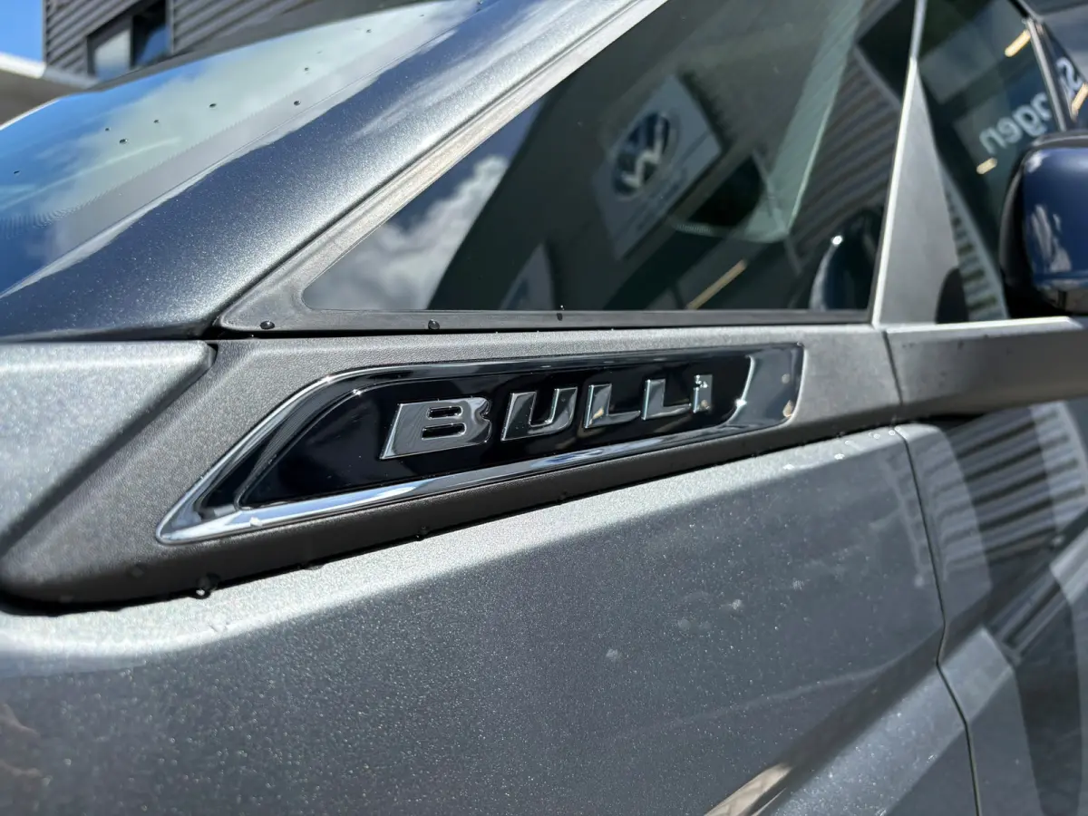 eHybrid 4MOTION L2 | Bulli | Glazen Dak | Trekhaak | 4 Seizoenen banden | Vis-A-Vis | IQ-Light