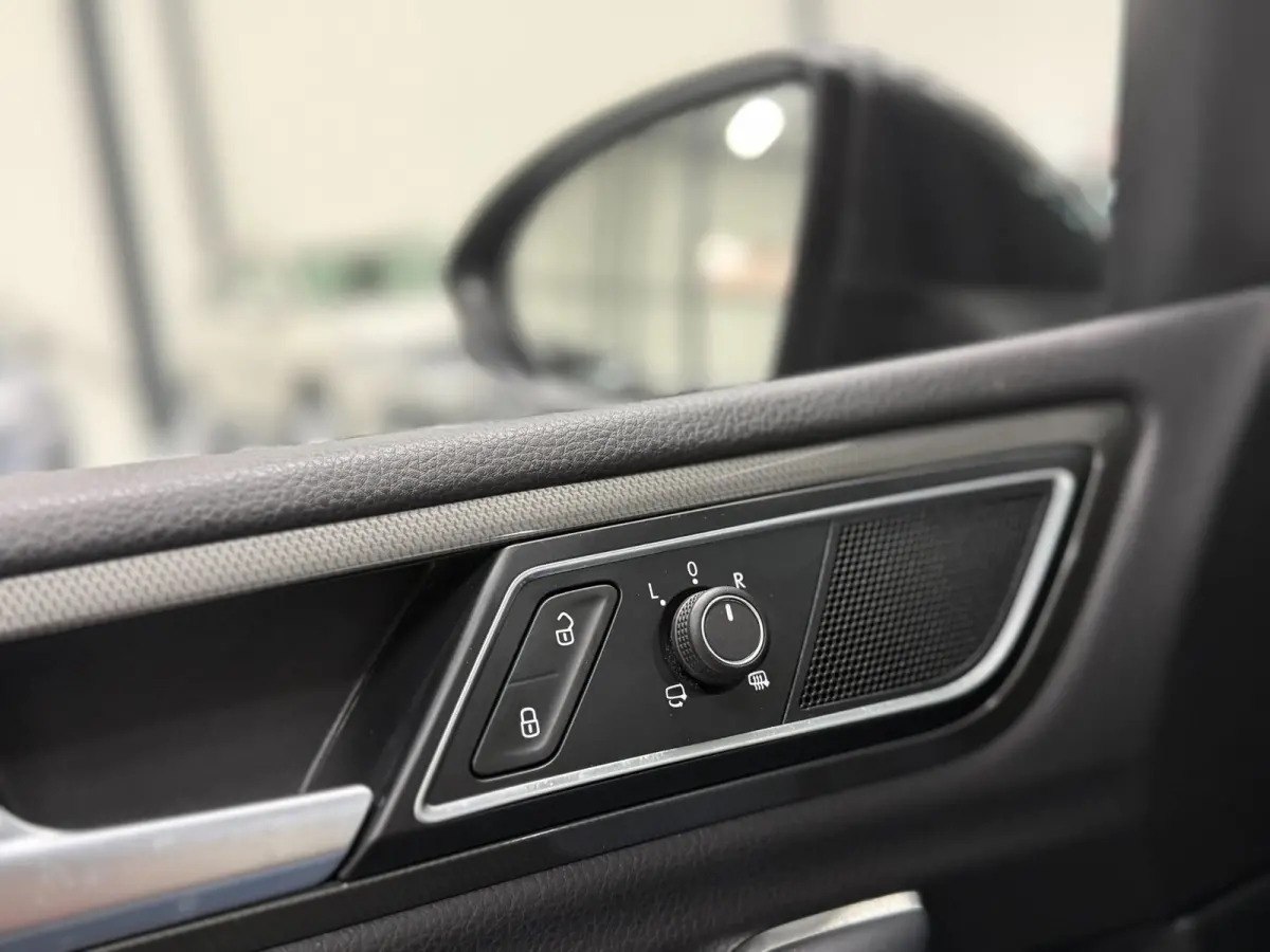 1.0 TSI Highline Aut. | Trekhaak | ACC | LED | Camera