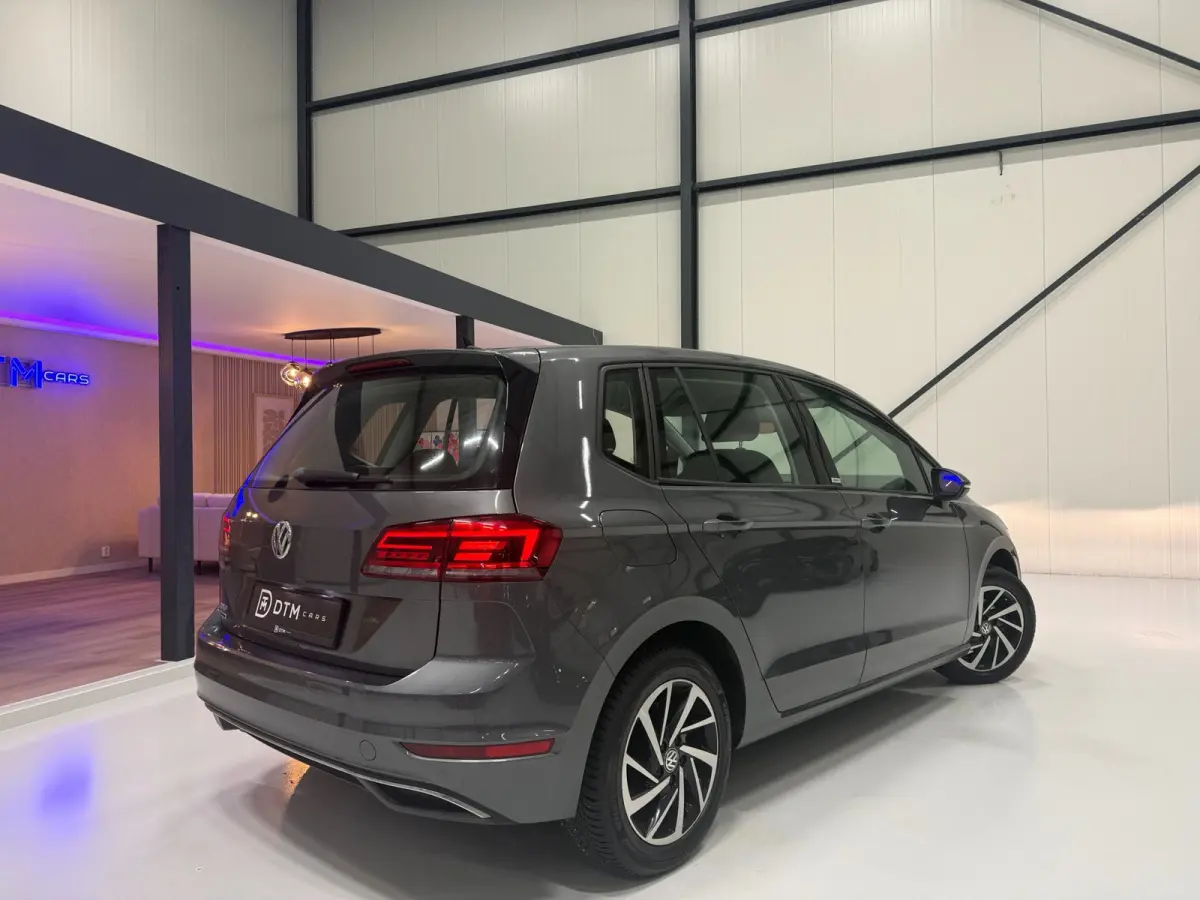 1.0 TSI Highline Aut. | Trekhaak | ACC | LED | Camera
