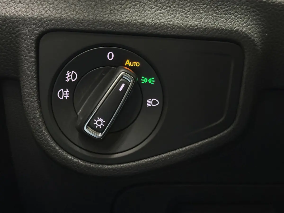 1.0 TSI Highline Aut. | Trekhaak | ACC | LED | Camera