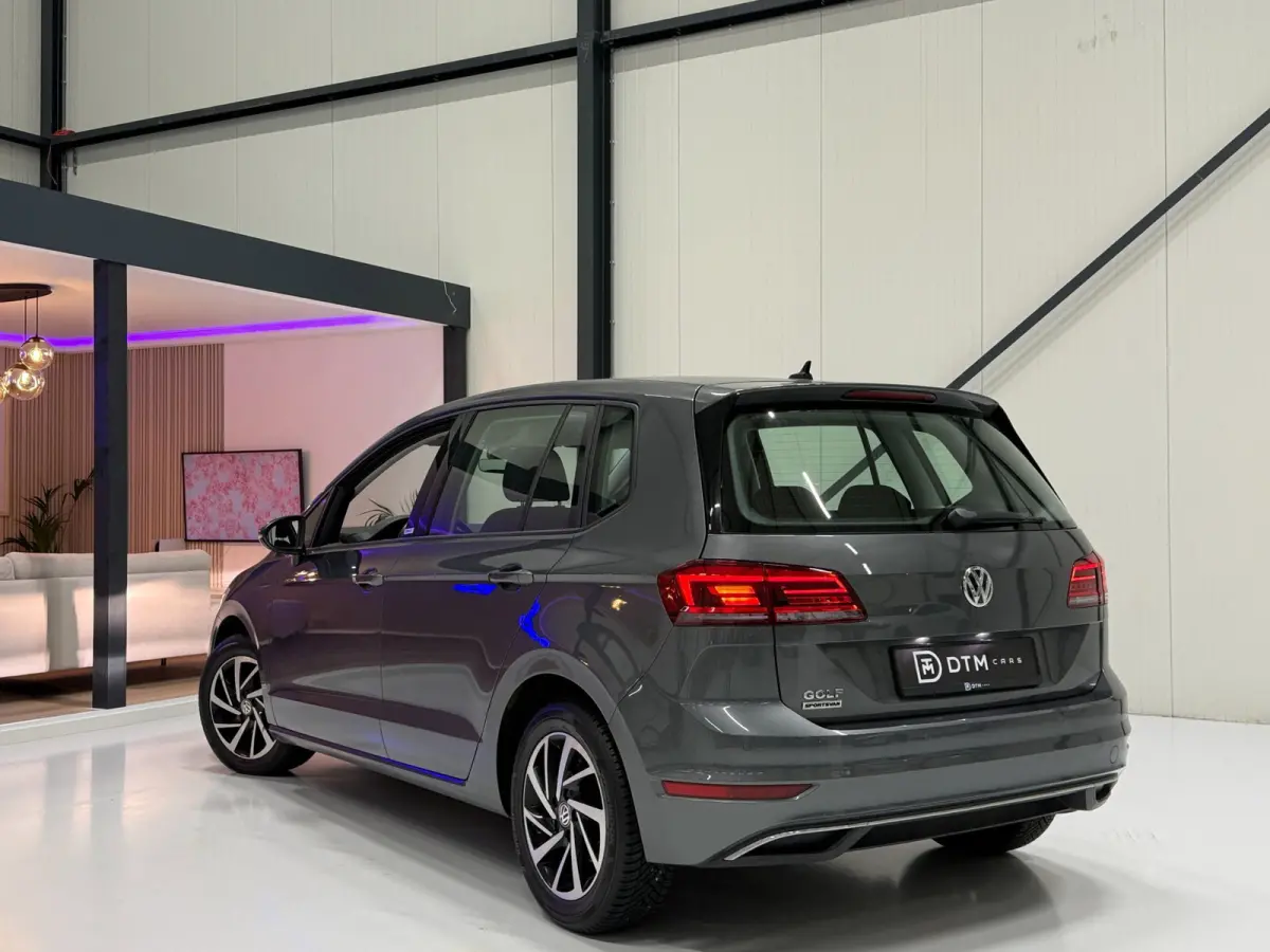 1.0 TSI Highline Aut. | Trekhaak | ACC | LED | Camera