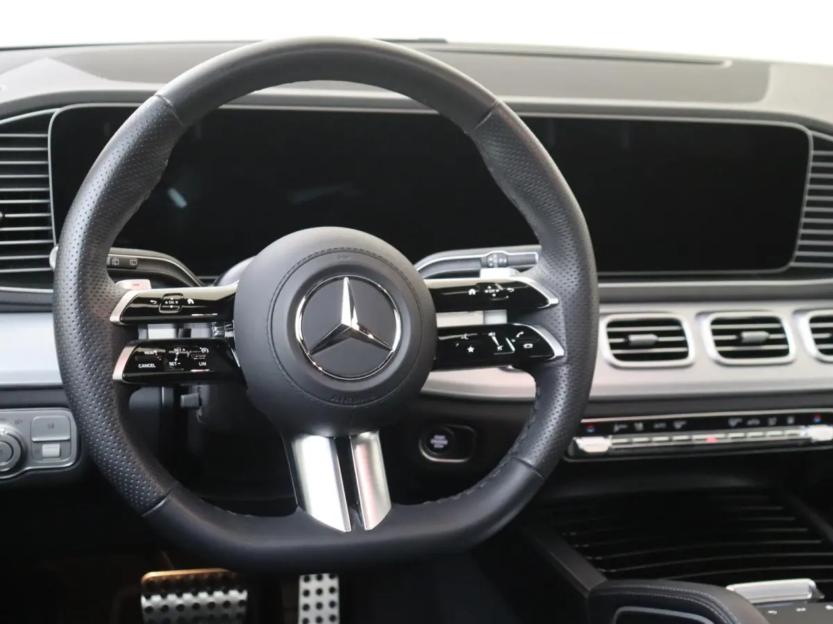400 e 4MATIC AMG Line /Panoramadak / AIRMATIC/ Burmester/ Memory / 360Camera / 22 Inch
