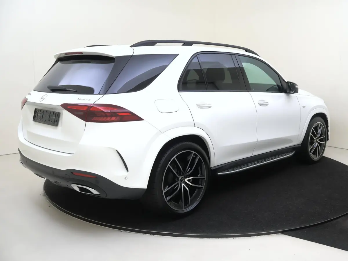 400 e 4MATIC AMG Line /Panoramadak / AIRMATIC/ Burmester/ Memory / 360Camera / 22 Inch